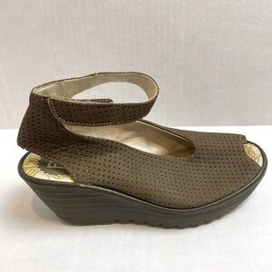 Fly London Yala Perforated Wedge